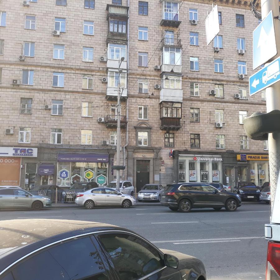 Velka Vasylkivska, 132,,, Appartement Kiev Buitenkant foto